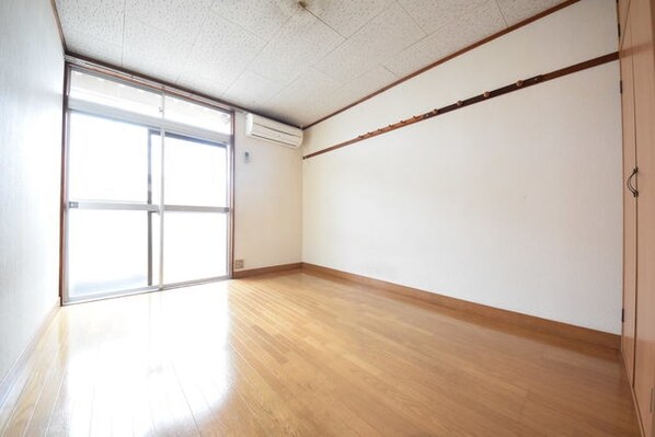 メゾネット泉の物件内観写真